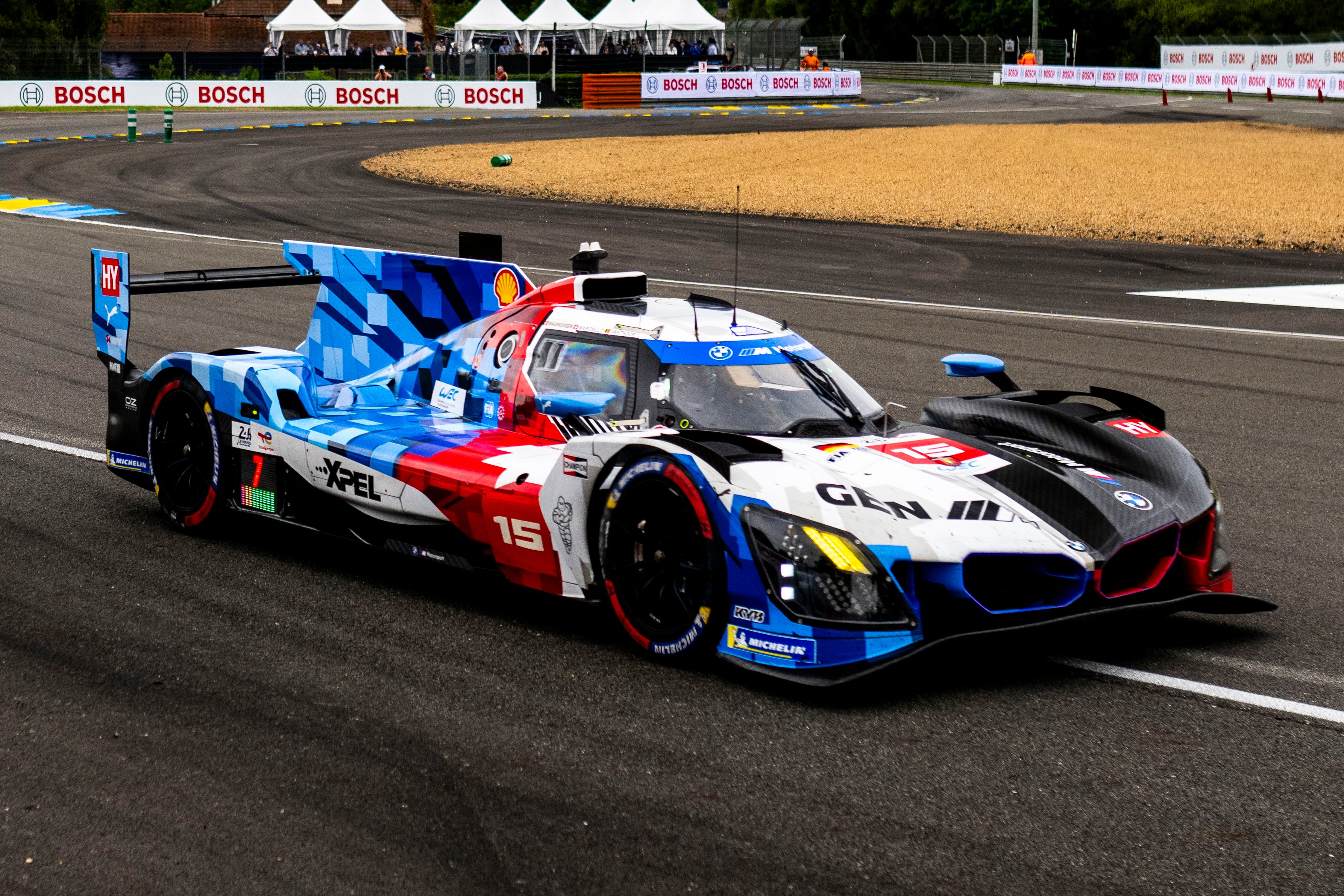 LE MANS 24 SAAT YARIŞINDA POLE BMW'YE GEÇTI!